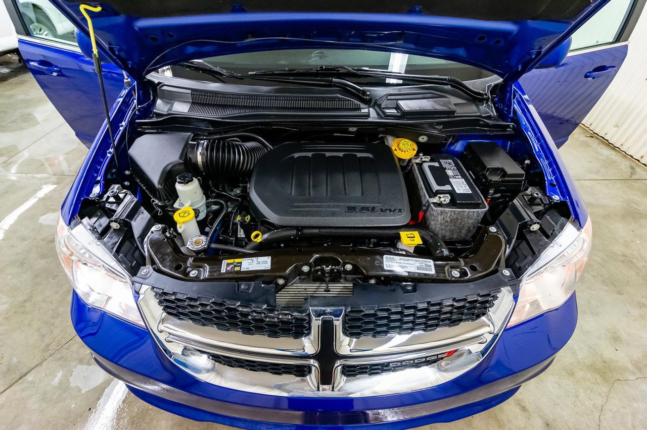 2019 Dodge Grand Caravan SXT Premium Plus DVD BCam Red Deer AB