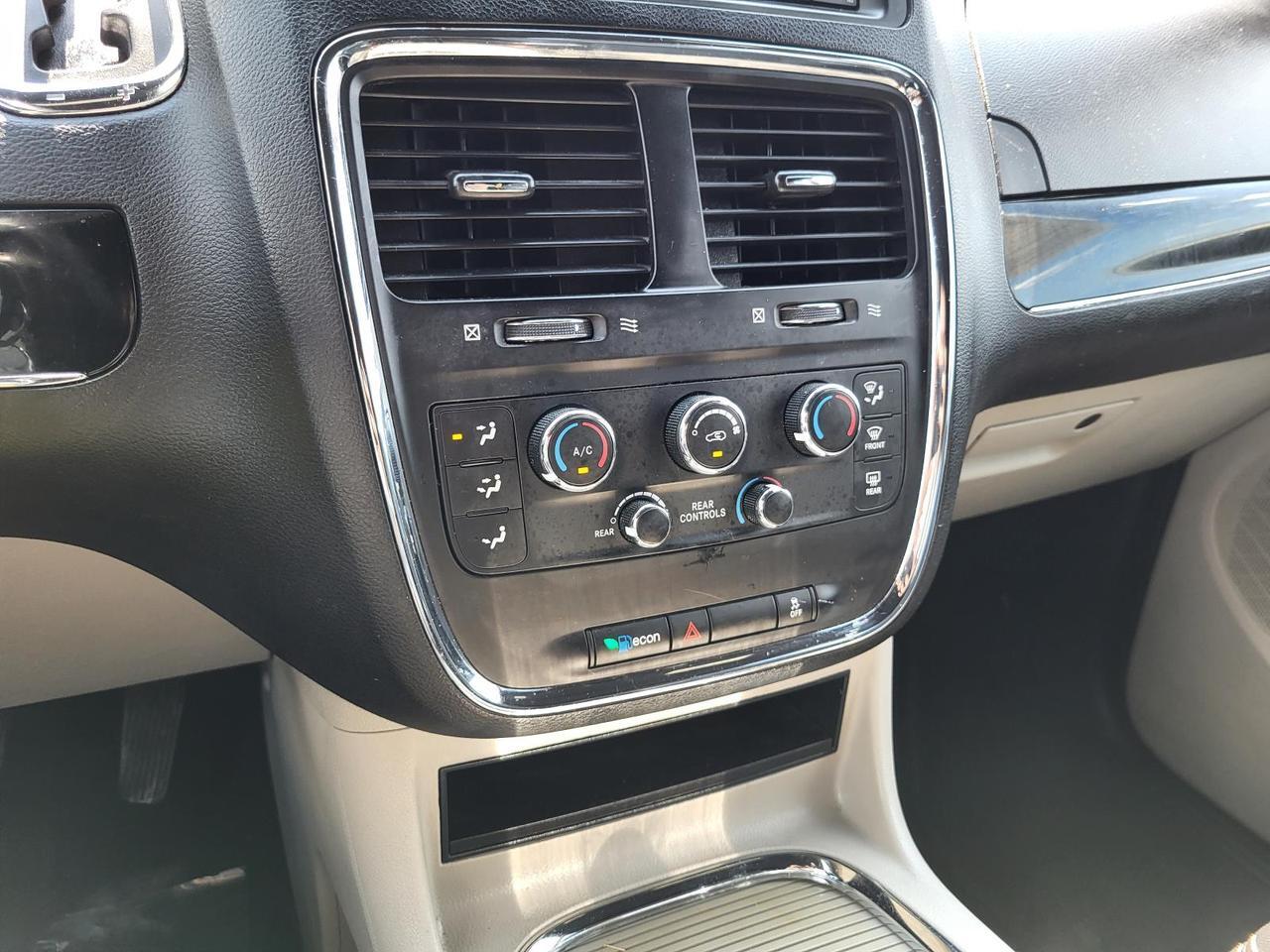 2019 Dodge Grand Caravan SXT Wagon Beeville TX