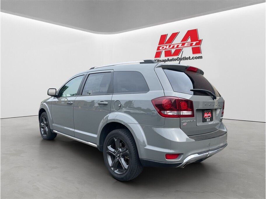 2019 Dodge Journey Crossroad Sport Utility 4D