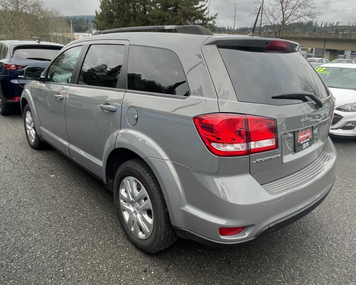 2019 Dodge Journey SE Sport Utility 4D
