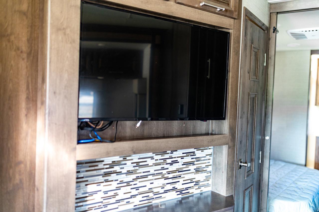 2019 Entegra Coach Emblem 36U Class A Motorhome Red Deer AB