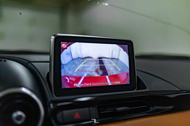 2019 FIAT 124 Spider Lusso Manual Leather Nav BCam Red Deer AB