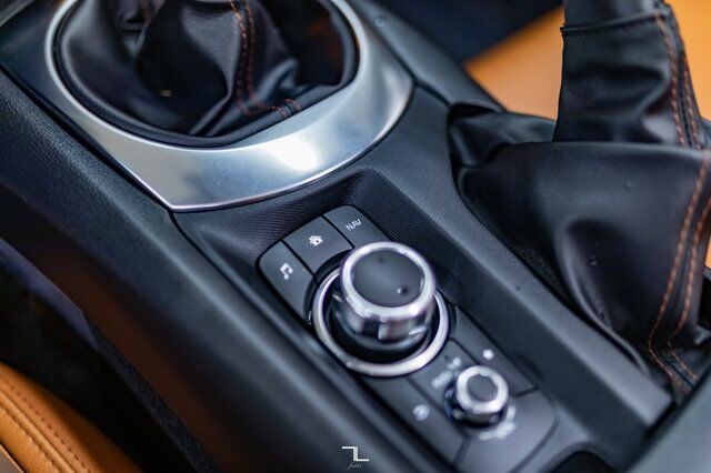 2019 FIAT 124 Spider Lusso Manual Leather Nav BCam Red Deer AB