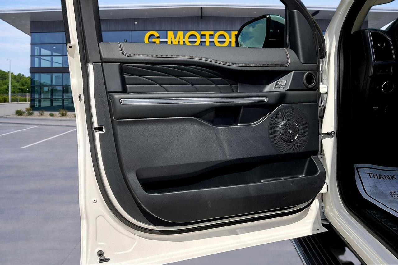 2019 FORD EXPEDITION MAX PLATINUM WHITE at G Motors