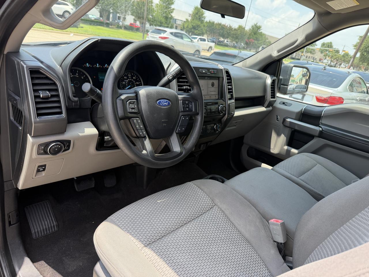 2019 FORD F150 XLT 5.0 L Dallas TX
