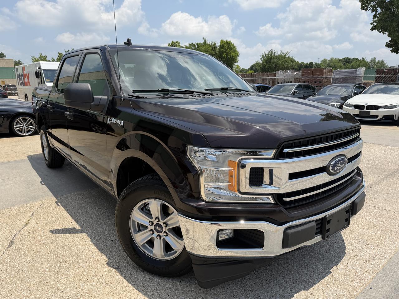 2019 FORD F150 XLT 5.0 L Dallas TX