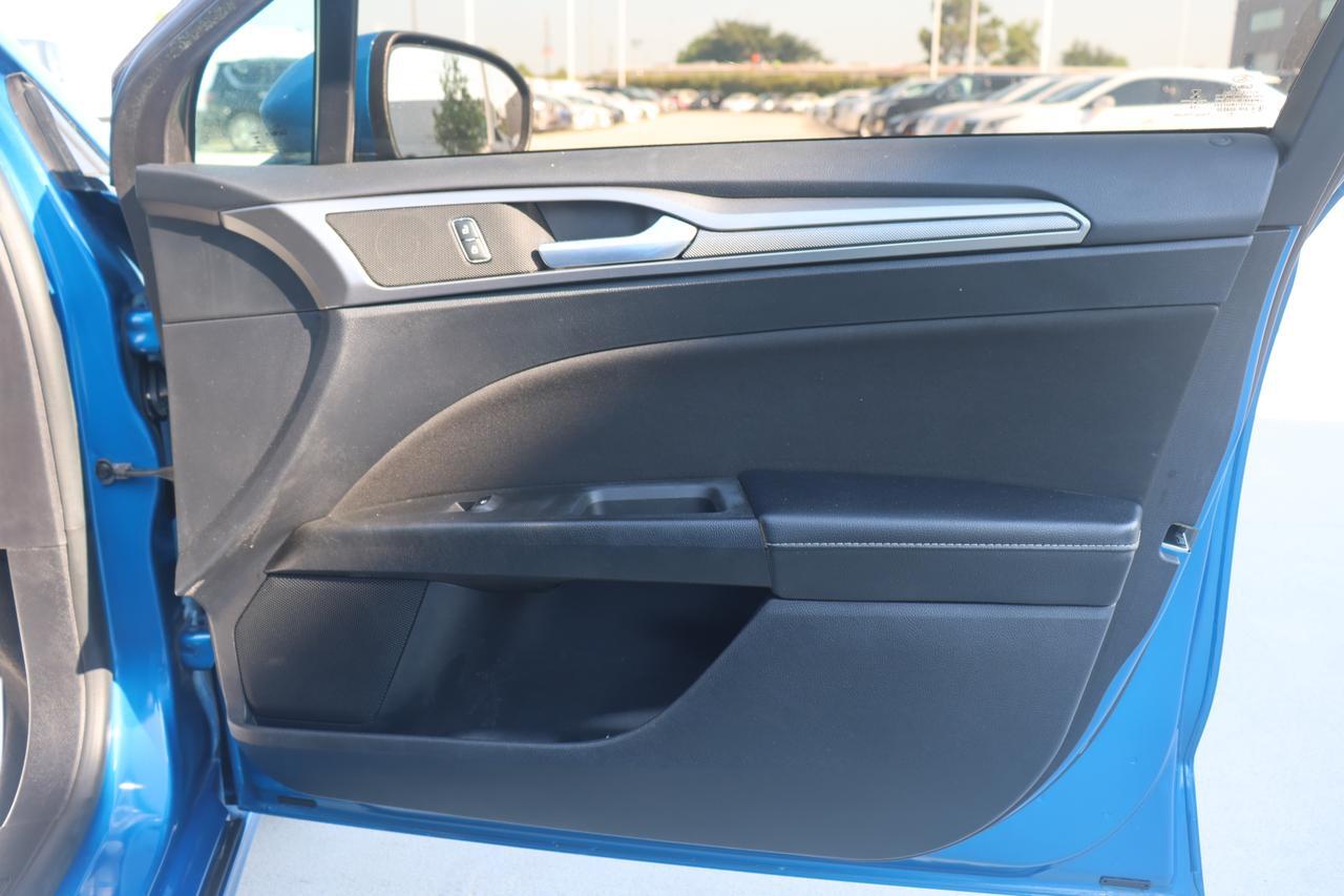 2019 FORD FUSION SE Houston TX