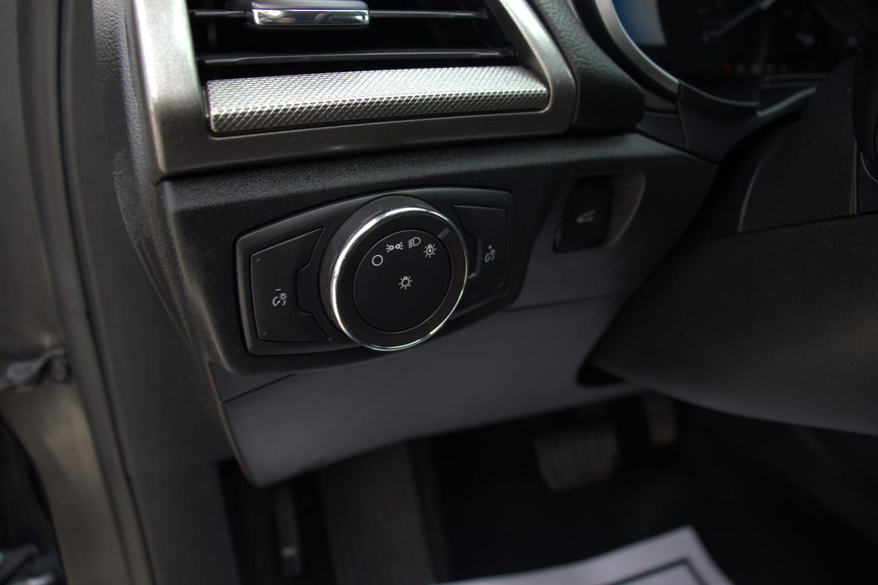 2019 FORD FUSION SE Houston TX