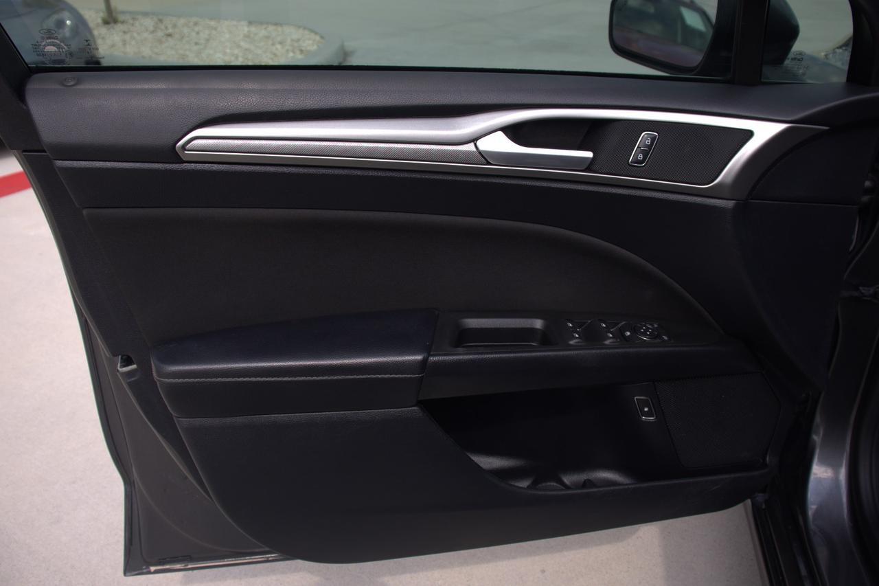 2019 FORD FUSION SE Houston TX