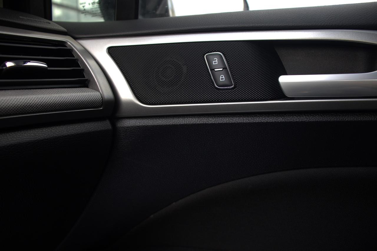 2019 FORD FUSION SE Houston TX