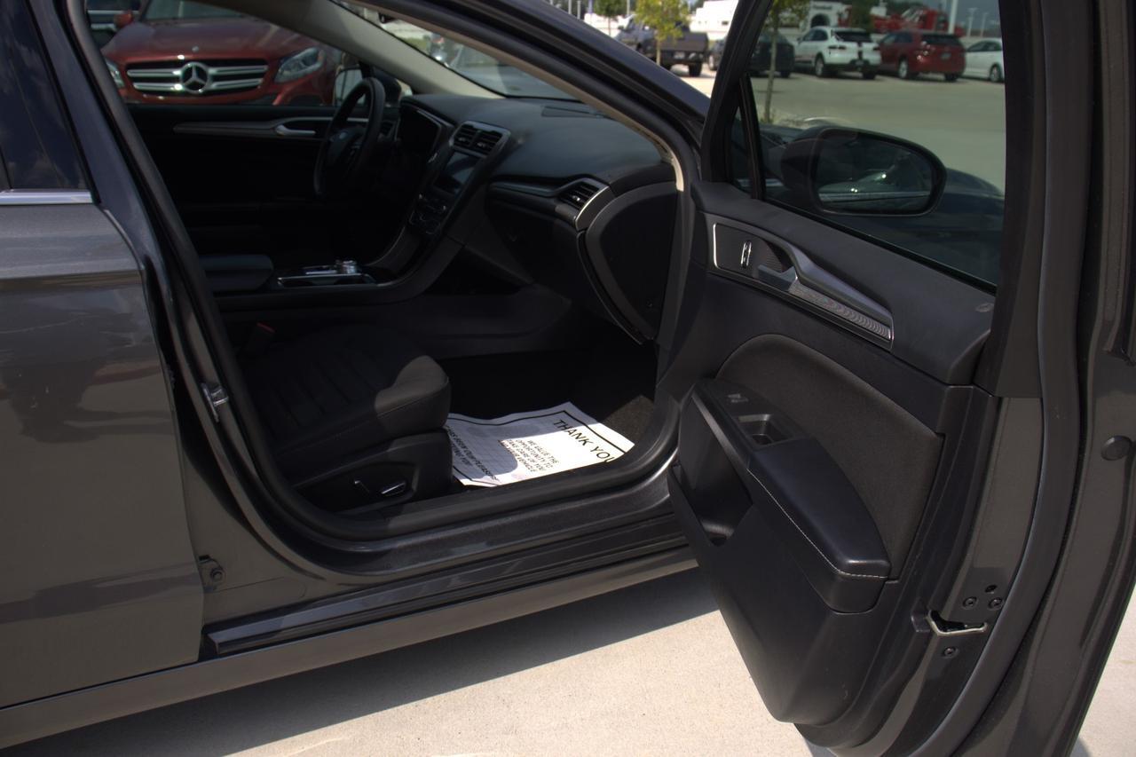 2019 FORD FUSION SE Houston TX