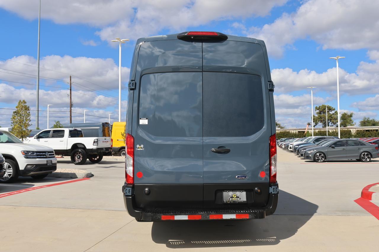 2019 Ford Transit photo 2