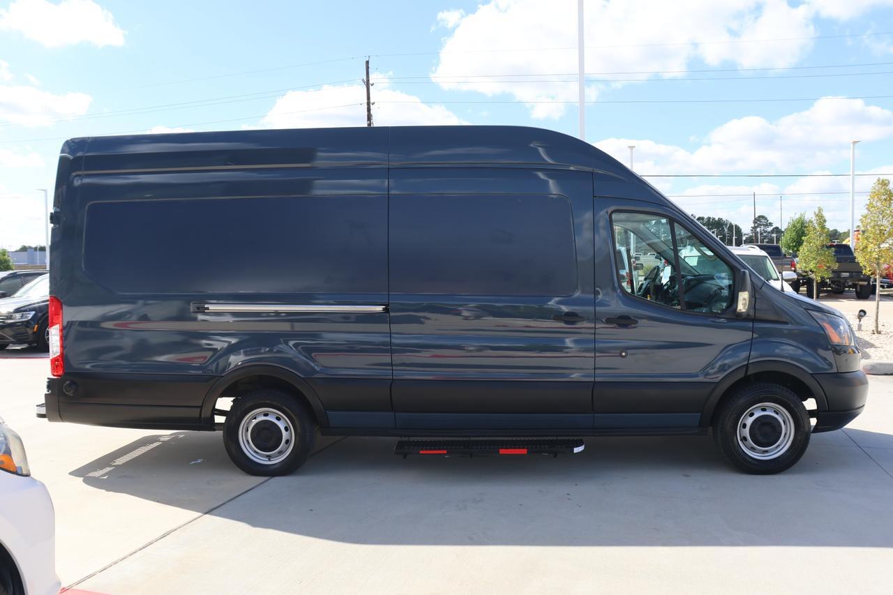 2019 Ford Transit photo 4
