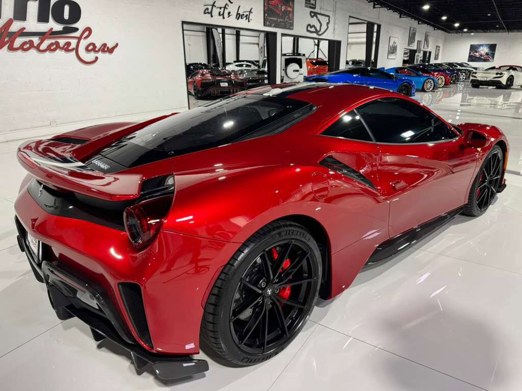 2019 Ferrari 488 Pista Rosso Fuoco paint, Livrea Bianco Avus/Blu Scozia, JBL audio, front lifter, carbon galore AND MORE!!! Fort Lauderdale FL