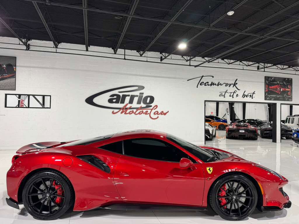 2019 Ferrari 488 Pista Rosso Fuoco paint, Livrea Bianco Avus/Blu Scozia, JBL audio, front lifter, carbon galore AND MORE!!! Fort Lauderdale FL