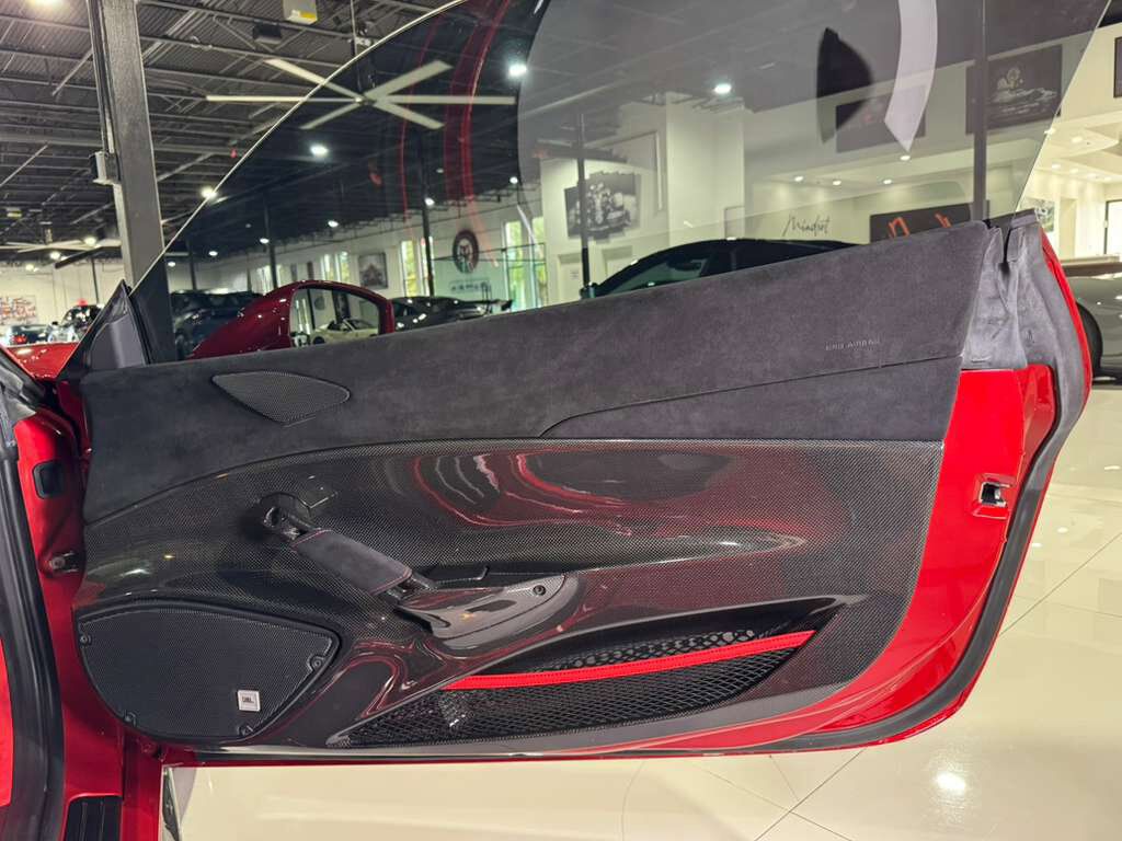 2019 Ferrari 488 Pista Rosso Fuoco paint, Livrea Bianco Avus/Blu Scozia, JBL audio, front lifter, carbon galore AND MORE!!! Fort Lauderdale FL