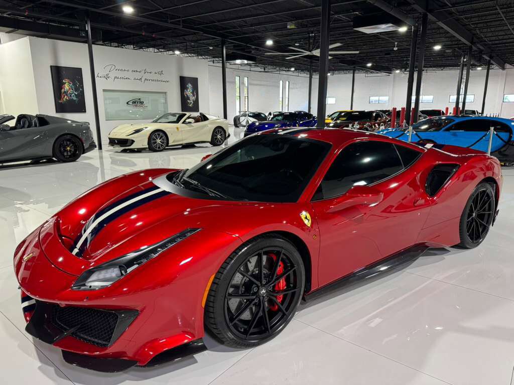 2019 Ferrari 488 Pista Rosso Fuoco paint, Livrea Bianco Avus/Blu Scozia, JBL audio, front lifter, carbon galore AND MORE!!! Fort Lauderdale FL