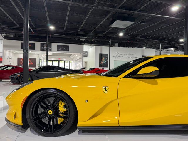2019 Ferrari 812 Superfast Giallo Modena paint, Beige Tradizione interior, front lifter, Daytona seats, carbon galore AND MORE! Fort Lauderdale FL