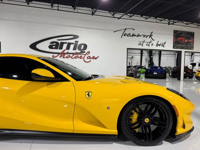 2019 Ferrari 812 Superfast Giallo Modena paint, Beige Tradizione interior, front lifter, Daytona seats, carbon galore AND MORE! Fort Lauderdale FL