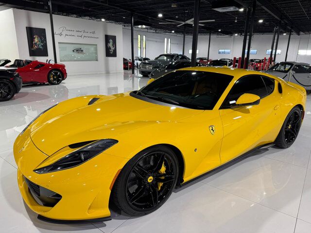 2019 Ferrari 812 Superfast Giallo Modena paint, Beige Tradizione interior, front lifter, Daytona seats, carbon galore AND MORE! Fort Lauderdale FL
