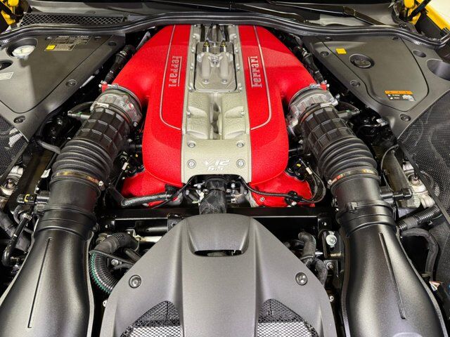 2019 Ferrari 812 Superfast Giallo Modena paint, Beige Tradizione interior, front lifter, Daytona seats, carbon galore AND MORE! Fort Lauderdale FL