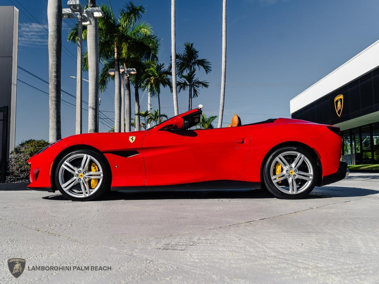 2019 Ferrari Portofino photo 3