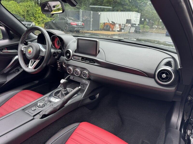 2019 Fiat 124 Spider Abarth Willow Grove PA