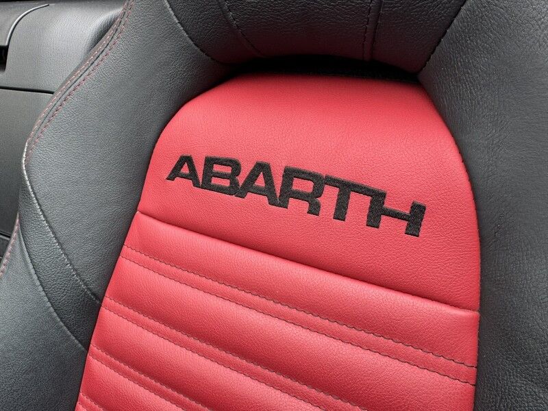 2019 Fiat 124 Spider Abarth Willow Grove PA