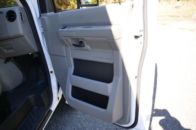 2019 Ford E-350 / Unicell Box Van / DRW / Shelving & Ramp! High Point NC