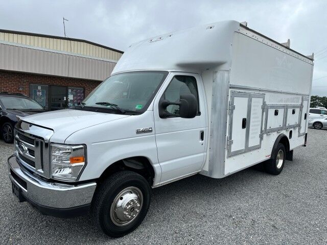 2019 Ford E-450 DRW Workport Service Body w/ Ladder Rack