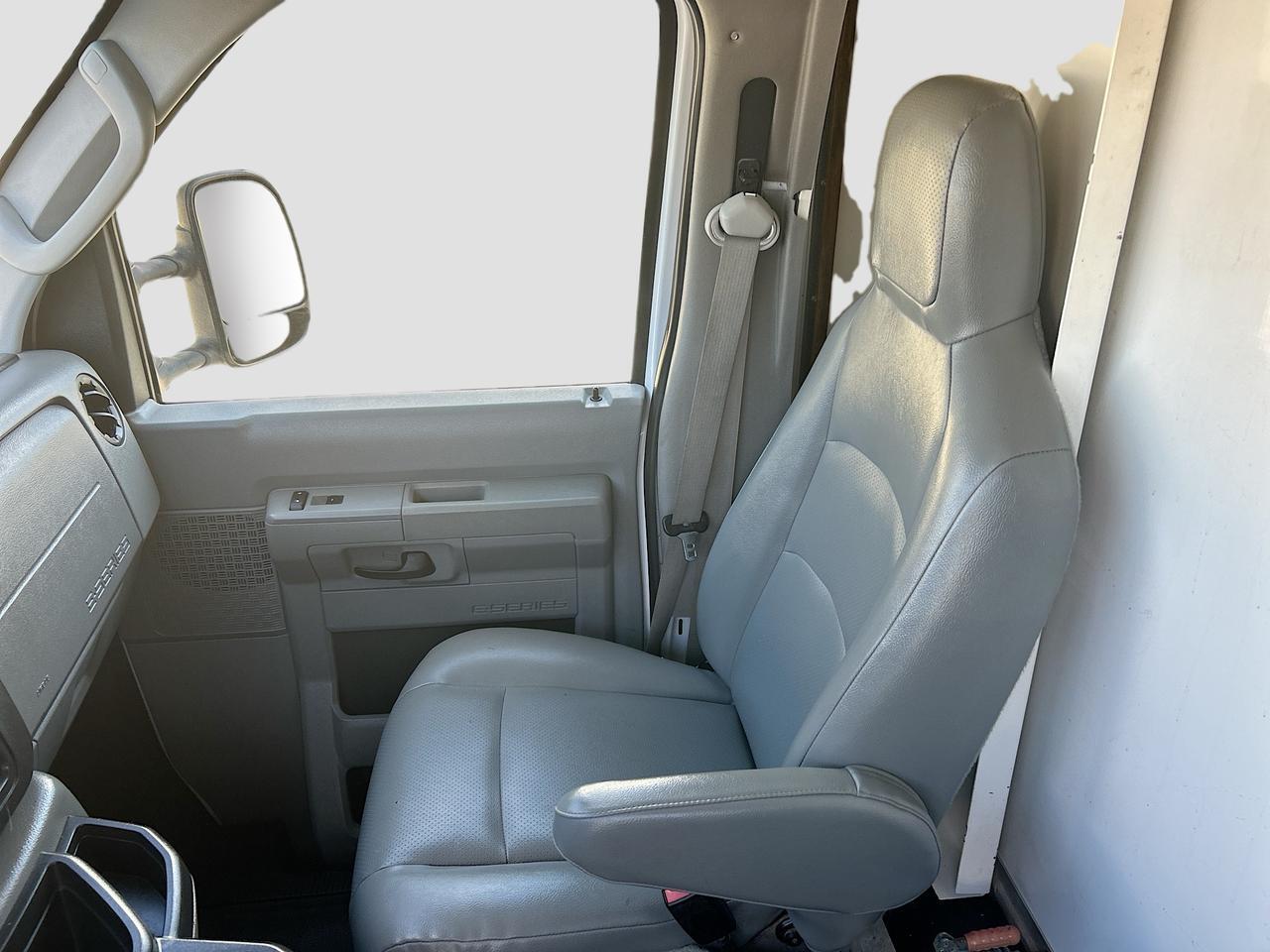 2019 Ford E-Series Cutaway E-350 DRW WB Venice FL