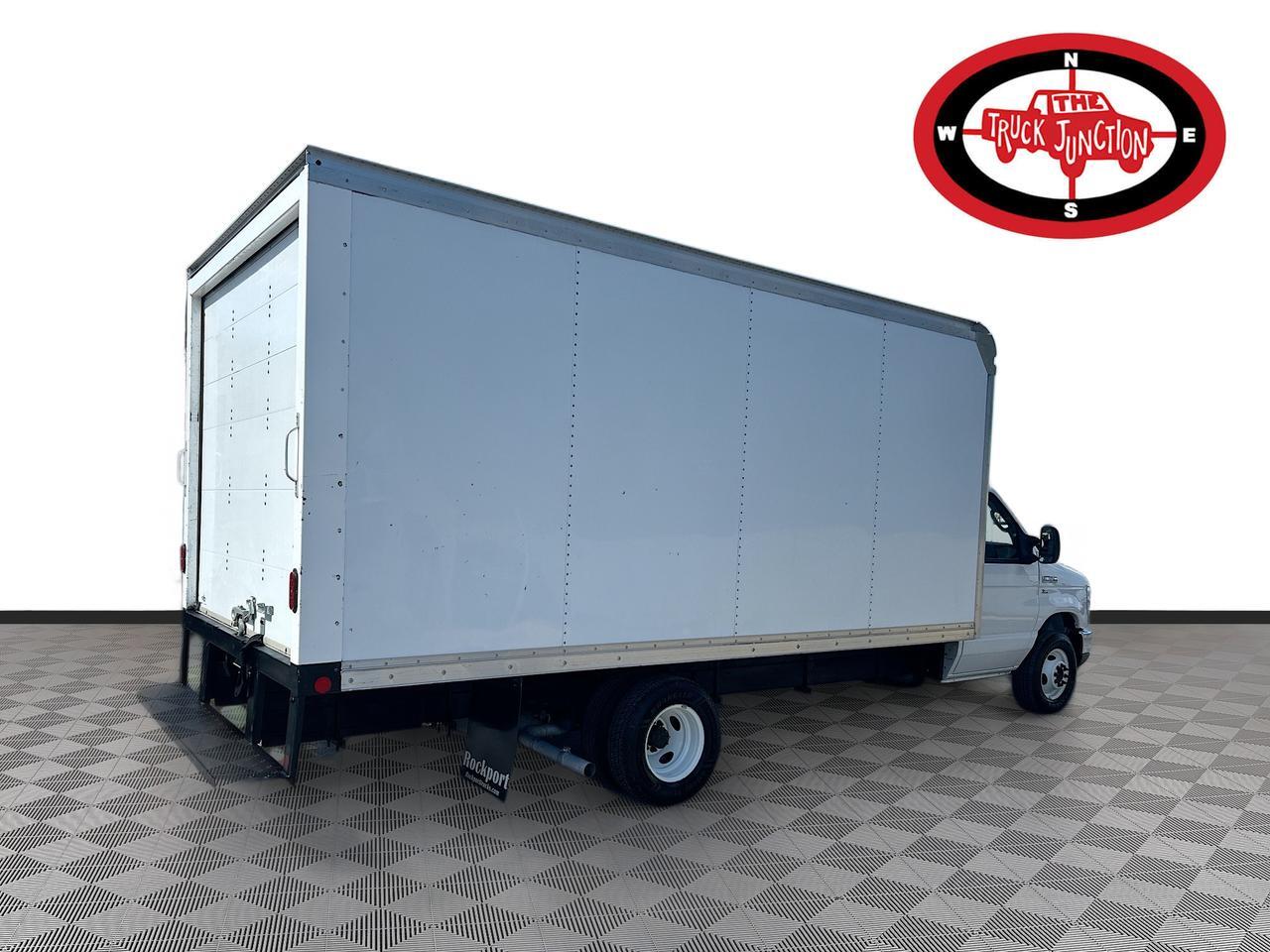 2019 Ford E-Series Cutaway E-350 DRW WB Venice FL