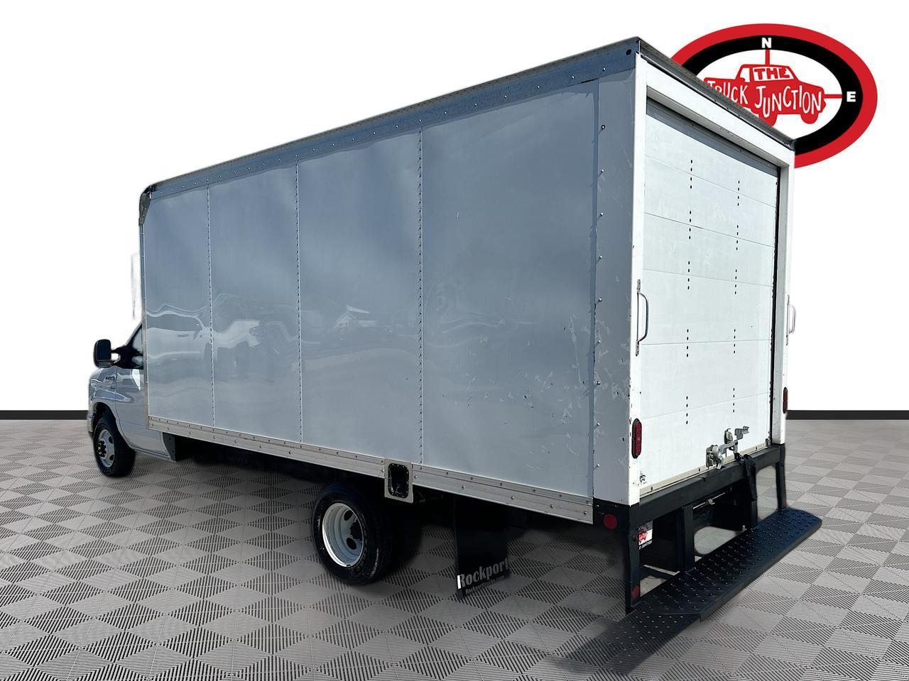2019 Ford E-Series Cutaway E-350 DRW WB Venice FL