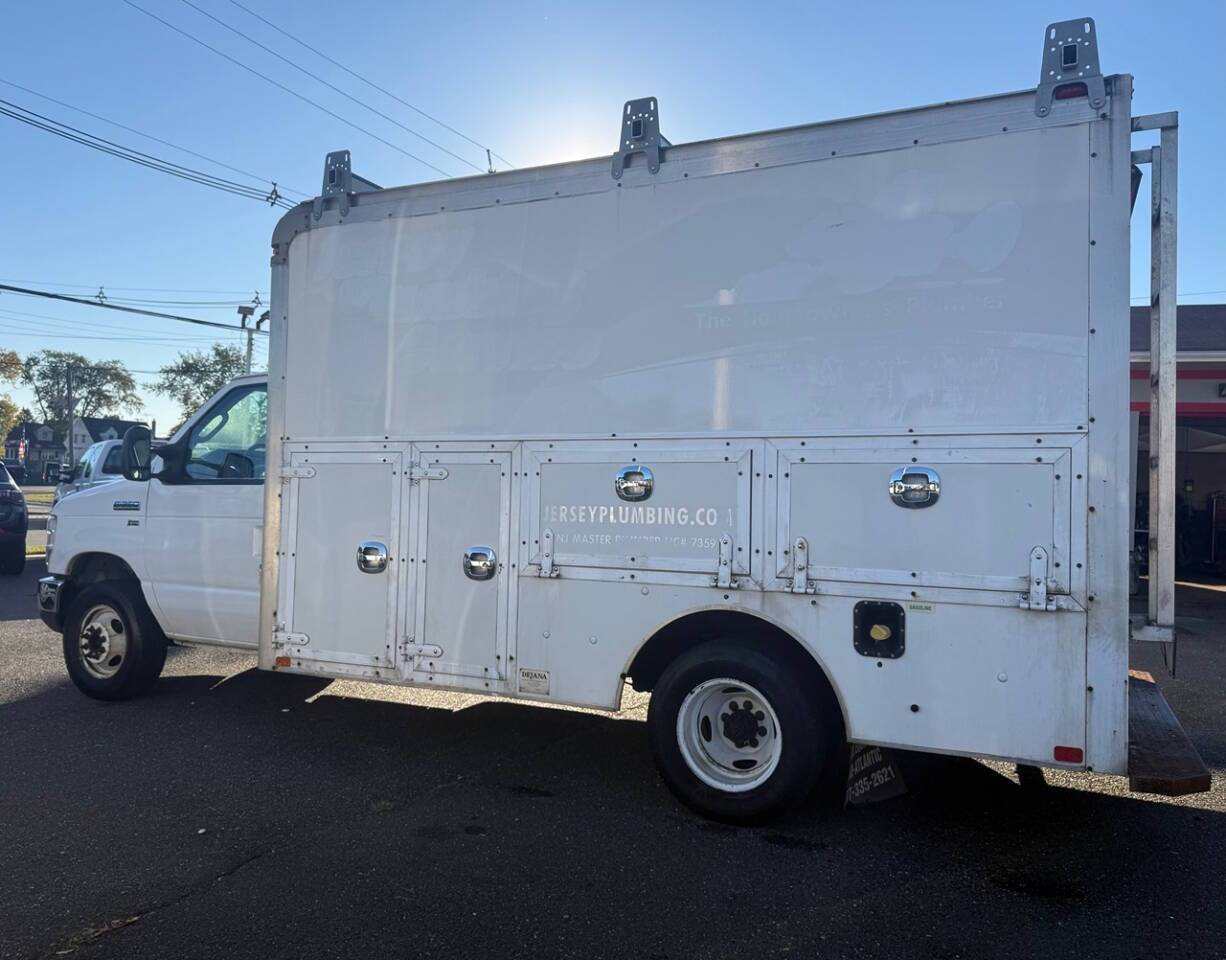 2019 Ford E-Series E 350 SD 2dr 158 in. WB DRW Cutaway Chassis Edison NJ