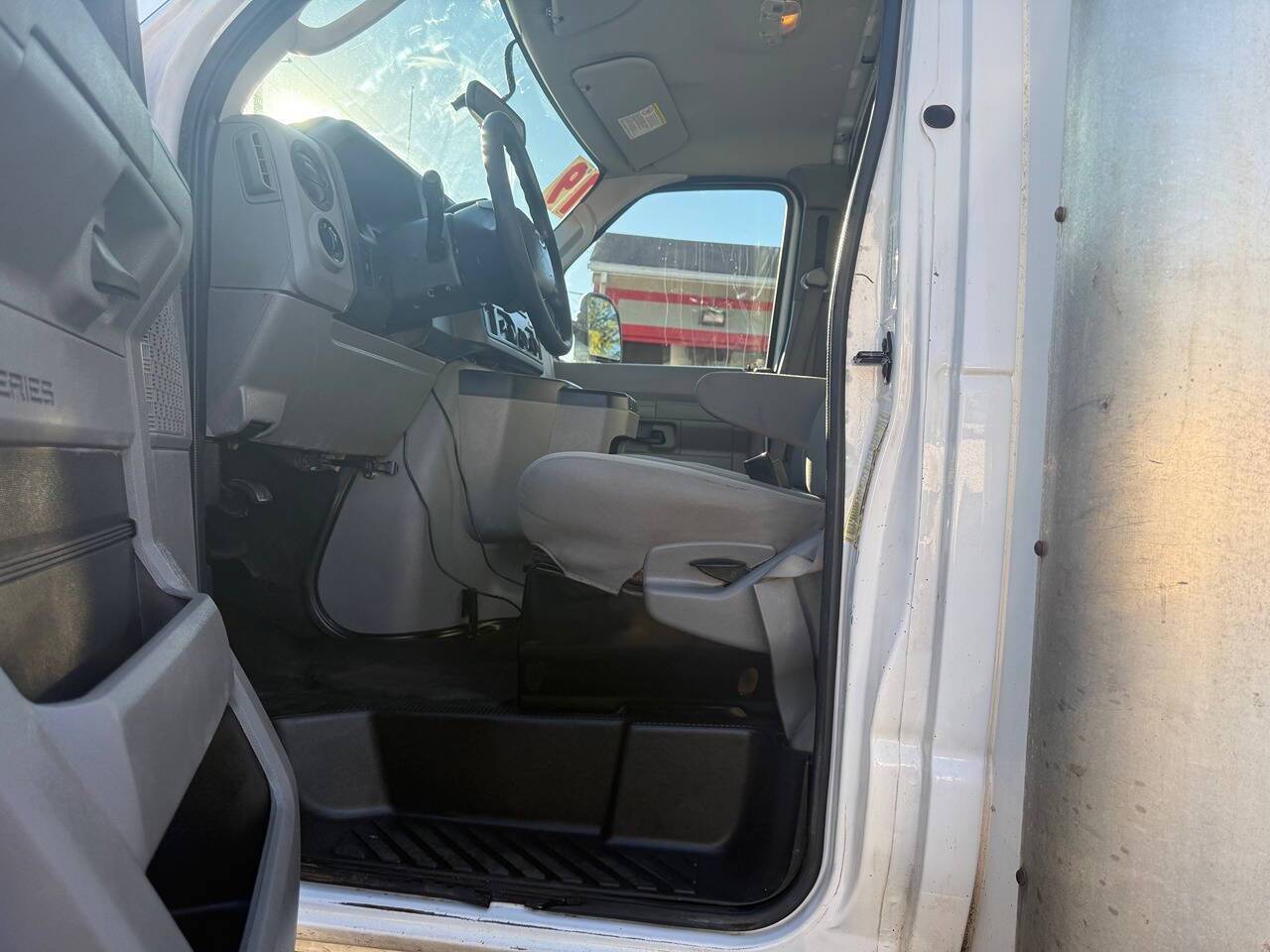 2019 Ford E-Series E 350 SD 2dr 158 in. WB DRW Cutaway Chassis Edison NJ