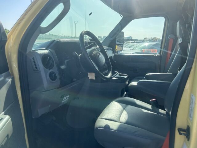 2019 Ford Econoline E450 Laredo TX