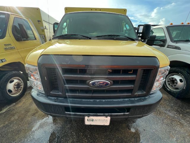2019 Ford Econoline E450 Laredo TX