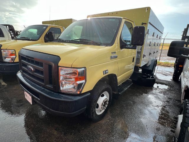2019 Ford Econoline E450 Laredo TX
