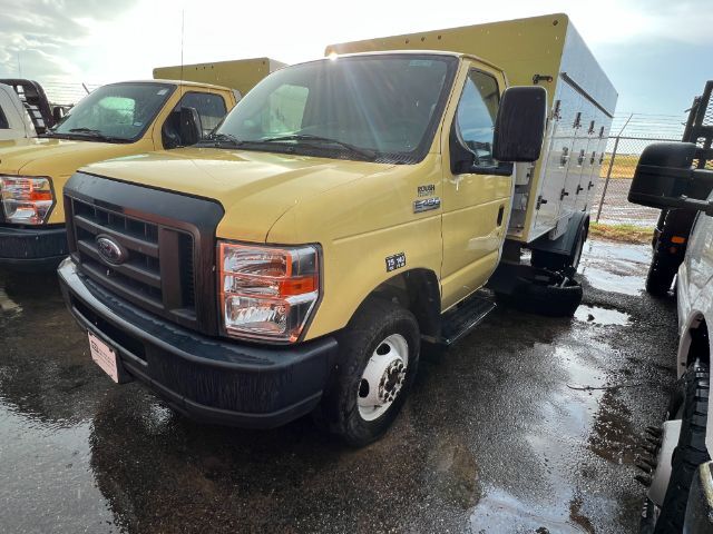 2019 Ford Econoline E450 Laredo TX