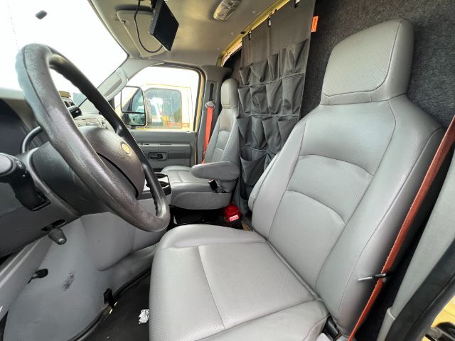 2019 Ford Econoline E450 Laredo TX