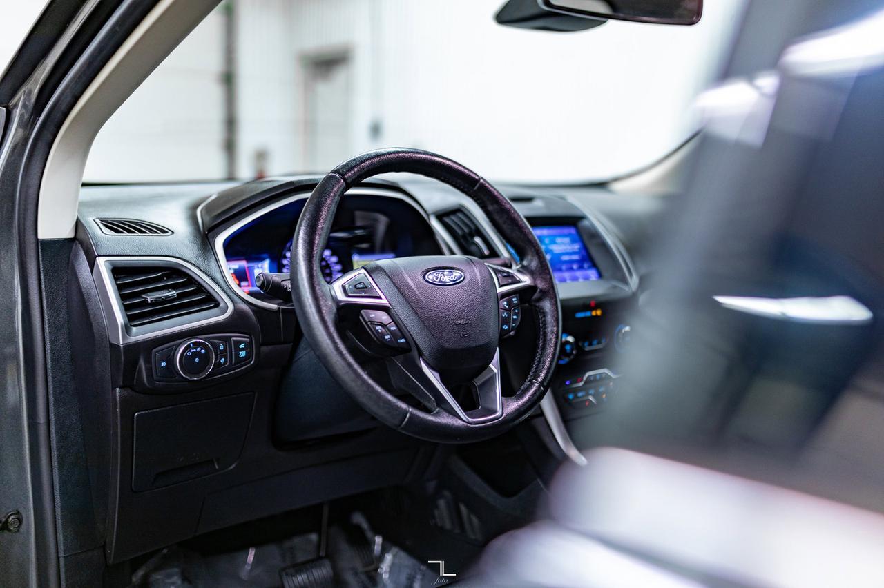 2019 Ford Edge AWD SEL Leather Nav BCam Red Deer AB