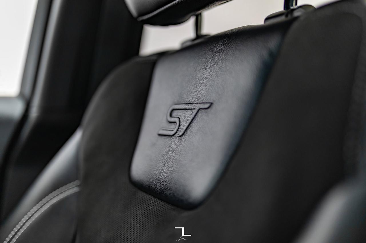 2019 Ford Edge AWD ST Leather Roof Nav BCam Red Deer AB