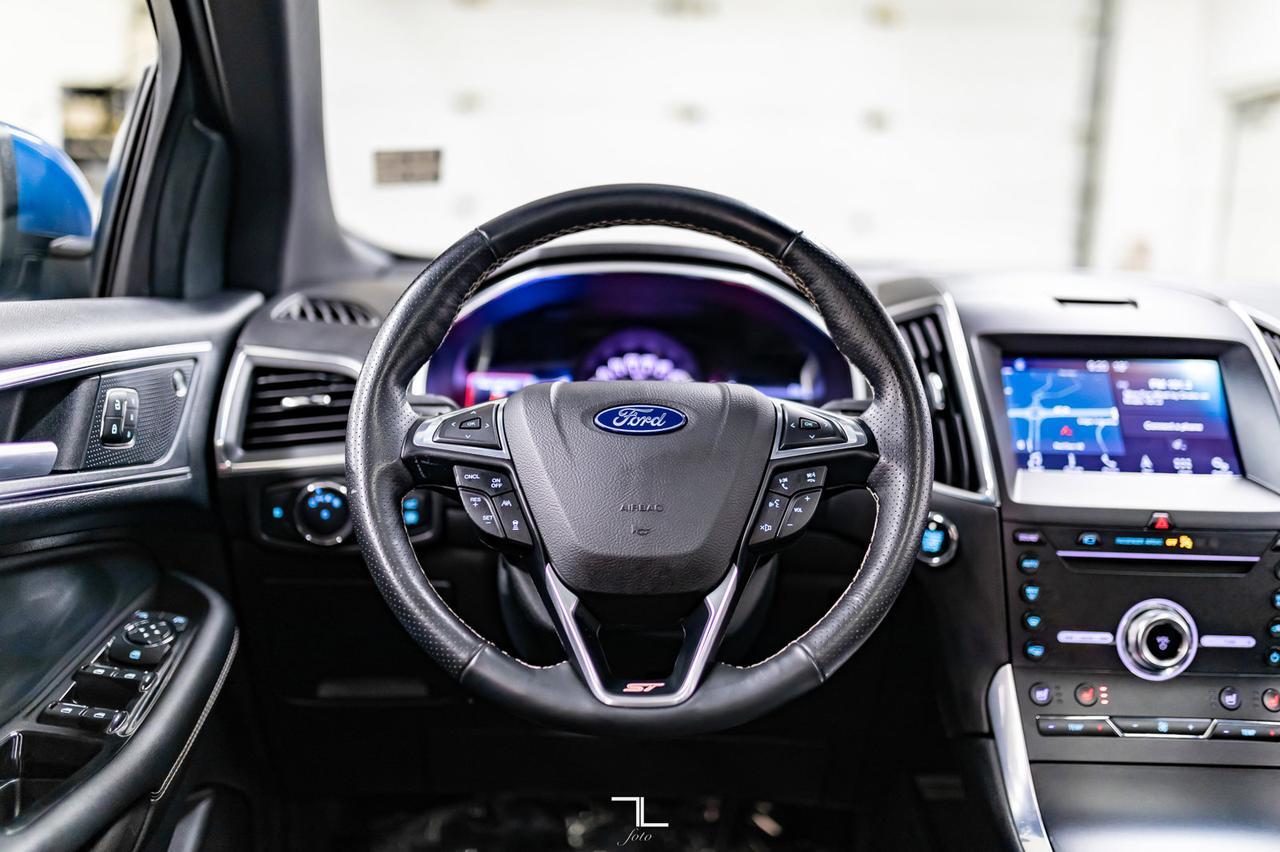 2019 Ford Edge AWD ST Leather Roof Nav BCam Red Deer AB