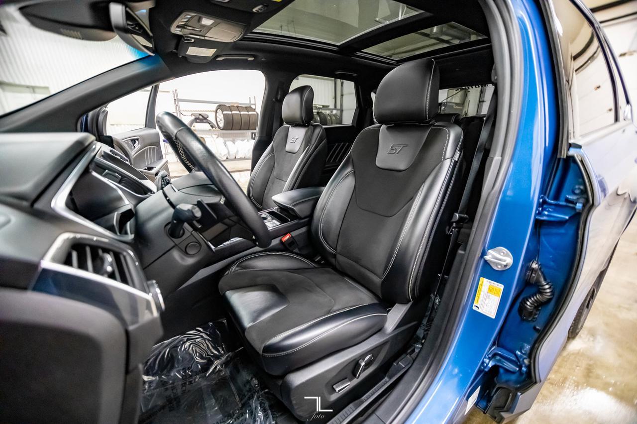 2019 Ford Edge AWD ST Leather Roof Nav BCam Red Deer AB