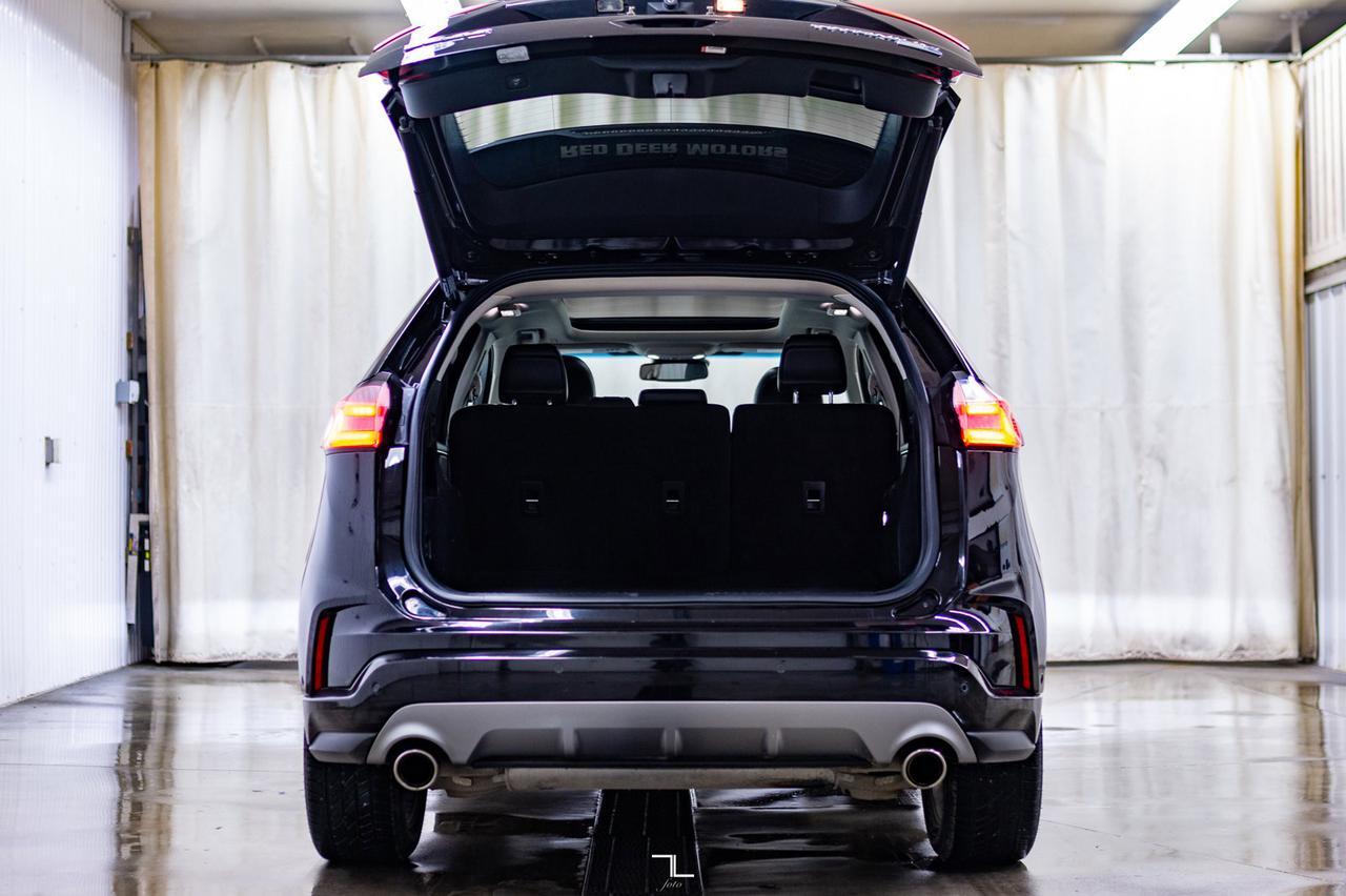 2019 Ford Edge AWD Titanium Leather Roof Nav BCam Red Deer AB