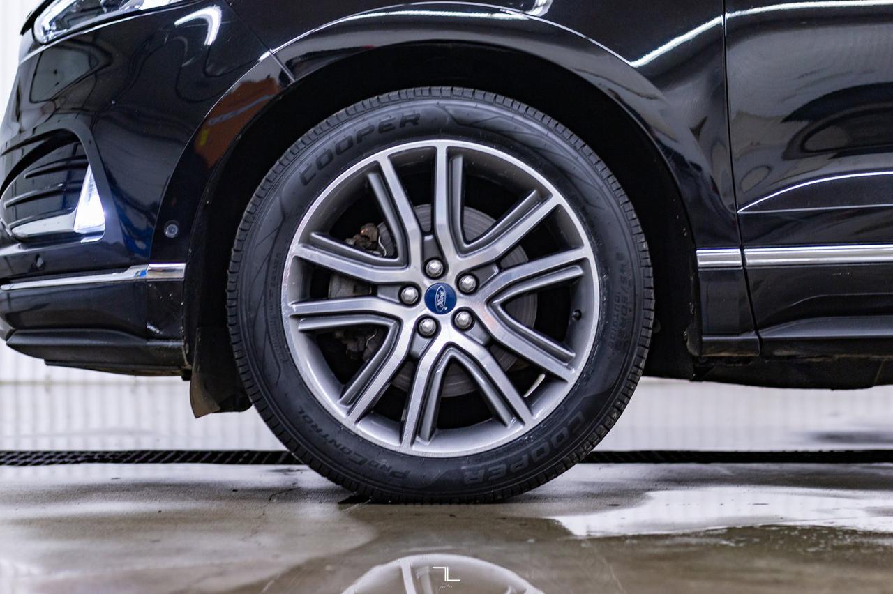 2019 Ford Edge AWD Titanium Leather Roof Nav BCam Red Deer AB