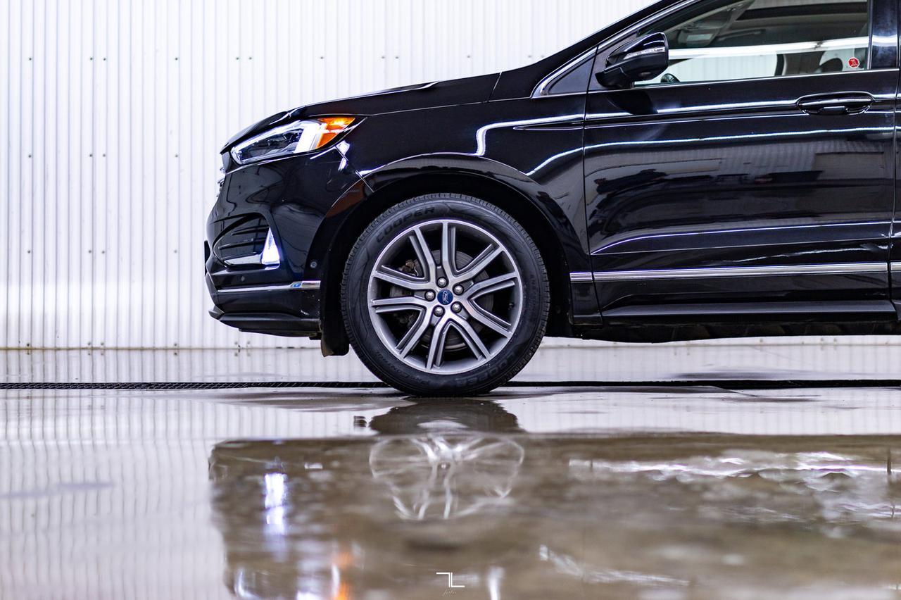2019 Ford Edge AWD Titanium Leather Roof Nav BCam Red Deer AB