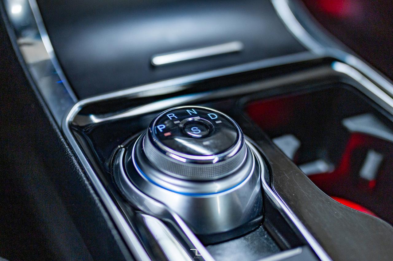 2019 Ford Edge AWD Titanium Leather Roof Nav BCam Red Deer AB