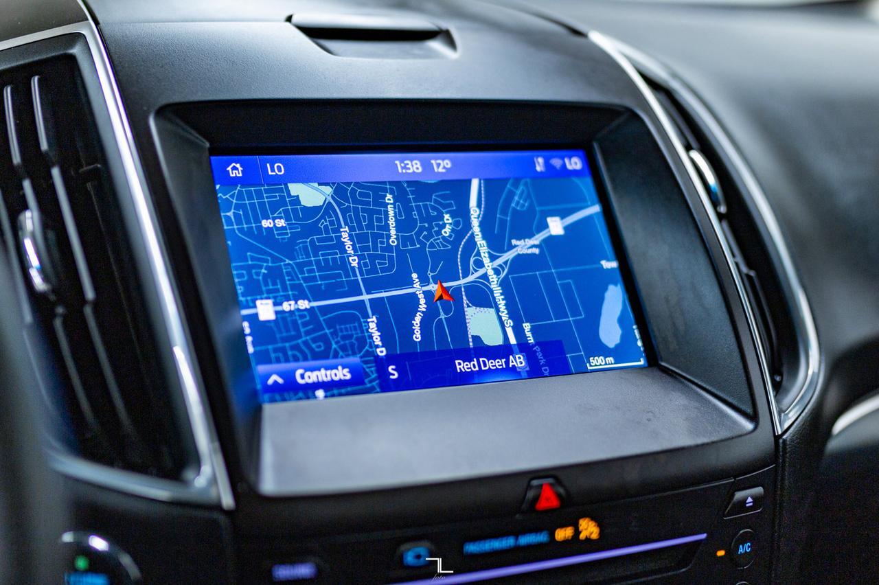 2019 Ford Edge AWD Titanium Leather Roof Nav BCam Red Deer AB