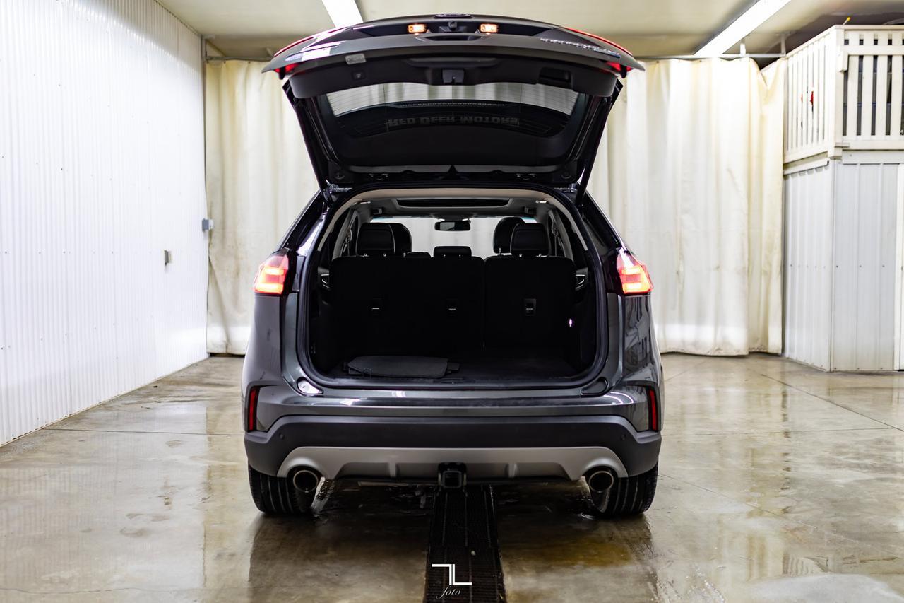 2019 Ford Edge AWD Titanium Leather Roof Nav BCam Red Deer AB